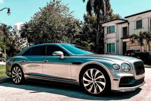 Rent Bentley in Miami