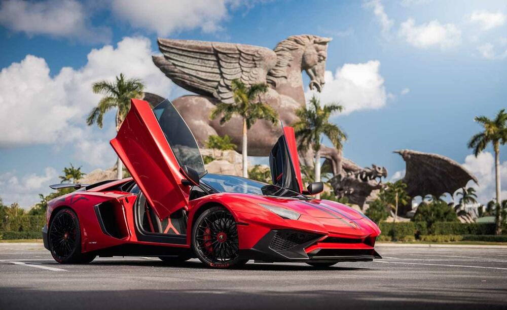 Rent Lamborghini Aventador SV Roadster 2019 in Miami ...