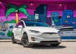 Аренда Tesla модель X 2019 в Майами Аренда Tesla модель X 2019 в Майами
