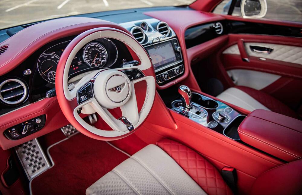 A closer look at the Bentley interior