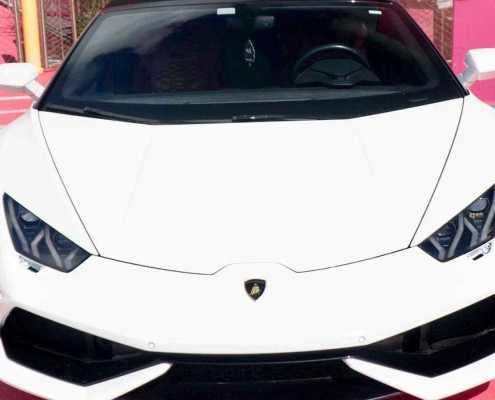 Rent Lamborghini Huracan Spyder in Miami 3