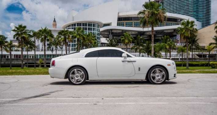 Rolls Royce wraith white