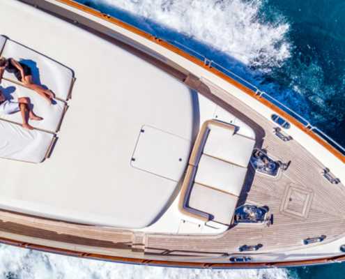 Rent Yacht Azimut 116 in Miami