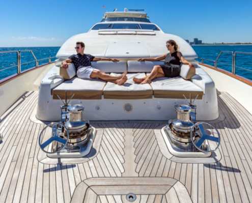 Rent Yacht Azimut 116 in Miami