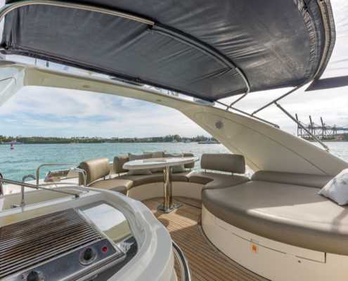 Rent Yacht Azimut 68 in Miami