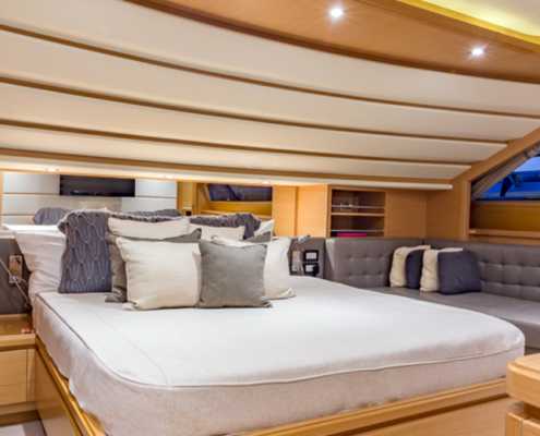 Rent Yacht Ferretti 97 in Miami