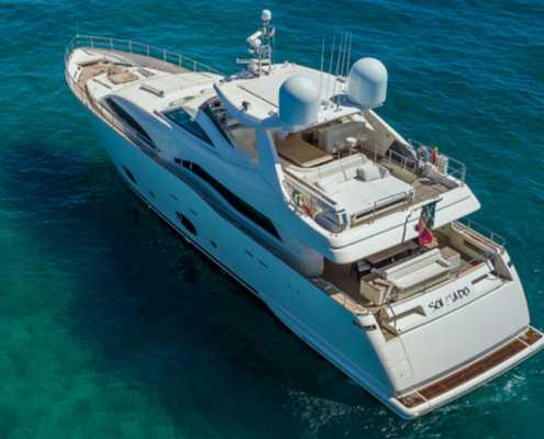 Rent Yacht Ferretti 97 in Miami