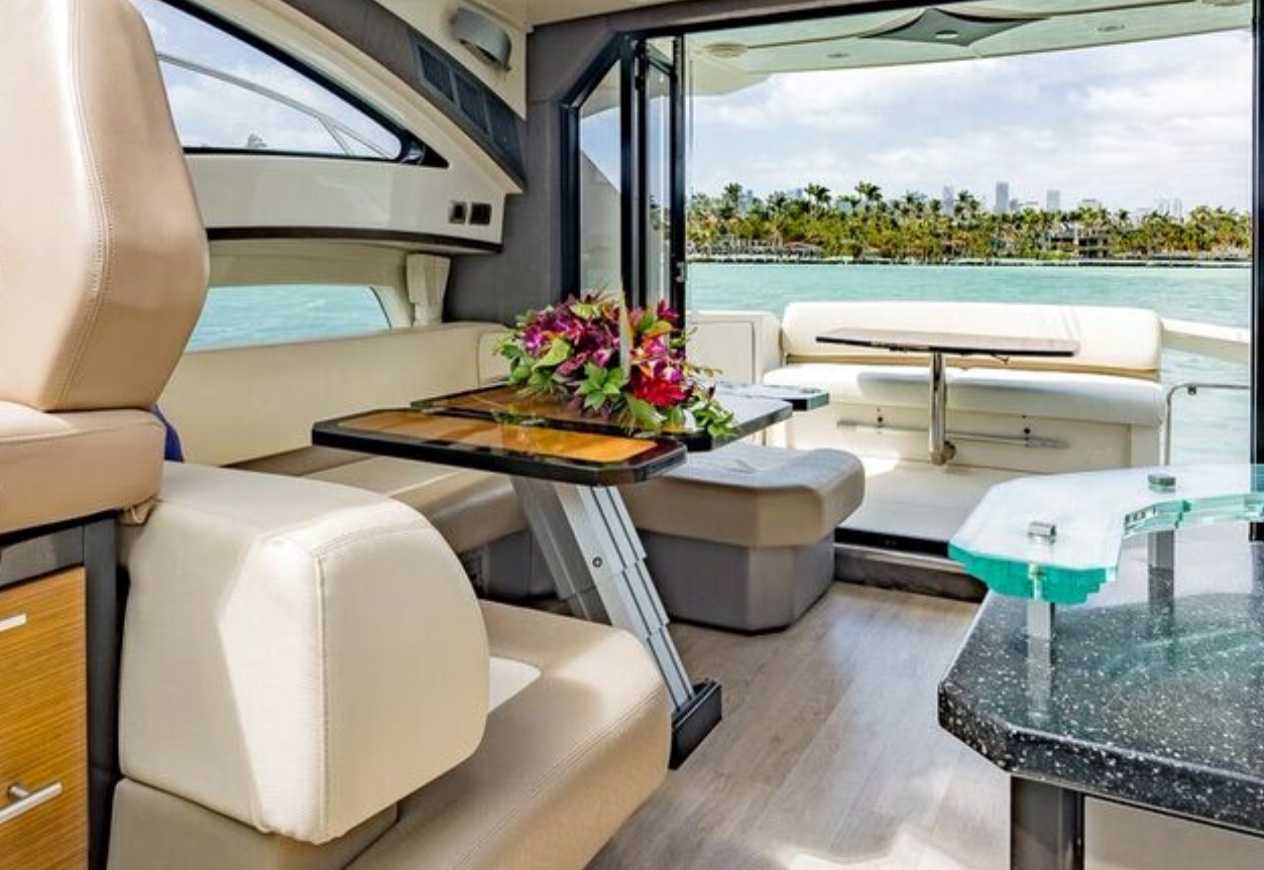 Rent Yacht Marquis 43 in Miami