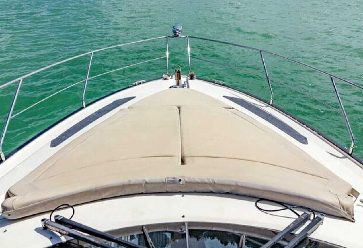 Rent Yacht Marquis 43 in Miami