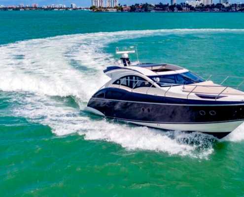 Rent Yacht Marquis 43 in Miami