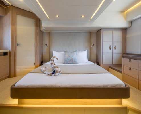 Rent Yacht Montecarlo 65 in Miami