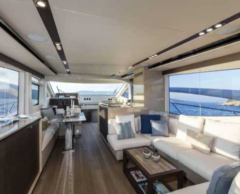 Rent Yacht Numarine 65 in Miami