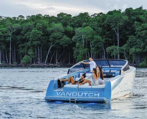 Rent Yacht 42 Vandutch in Miami