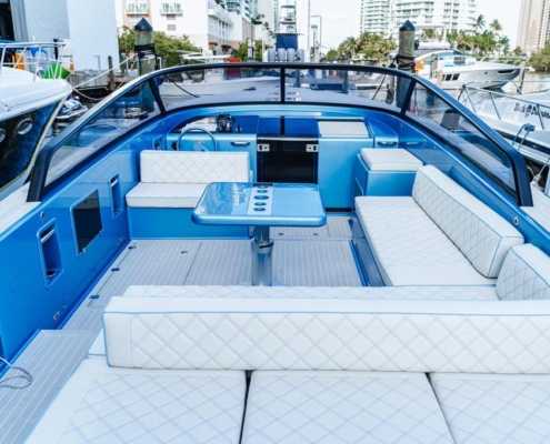 Rent Yacht 42 Vandutch in Miami