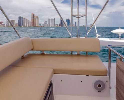 Rent 42 Azimut in Miami