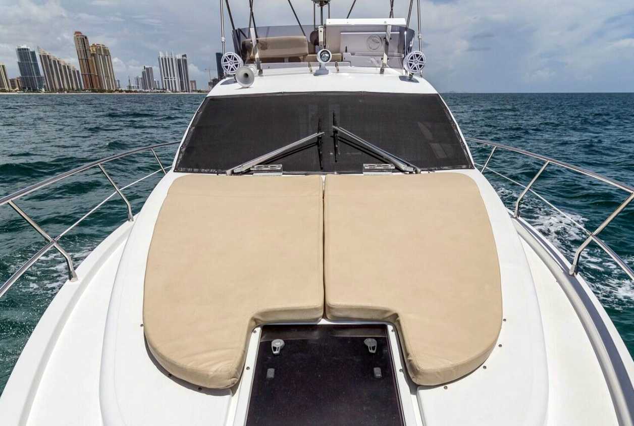 Rent 42 Azimut in Miami