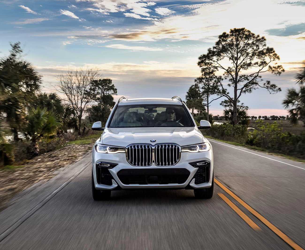 Rent BMW X7 in Miami