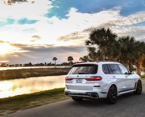 Rent BMW X7 in Miami
