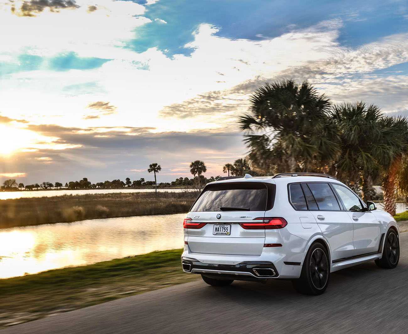 Rent BMW X7 in Miami
