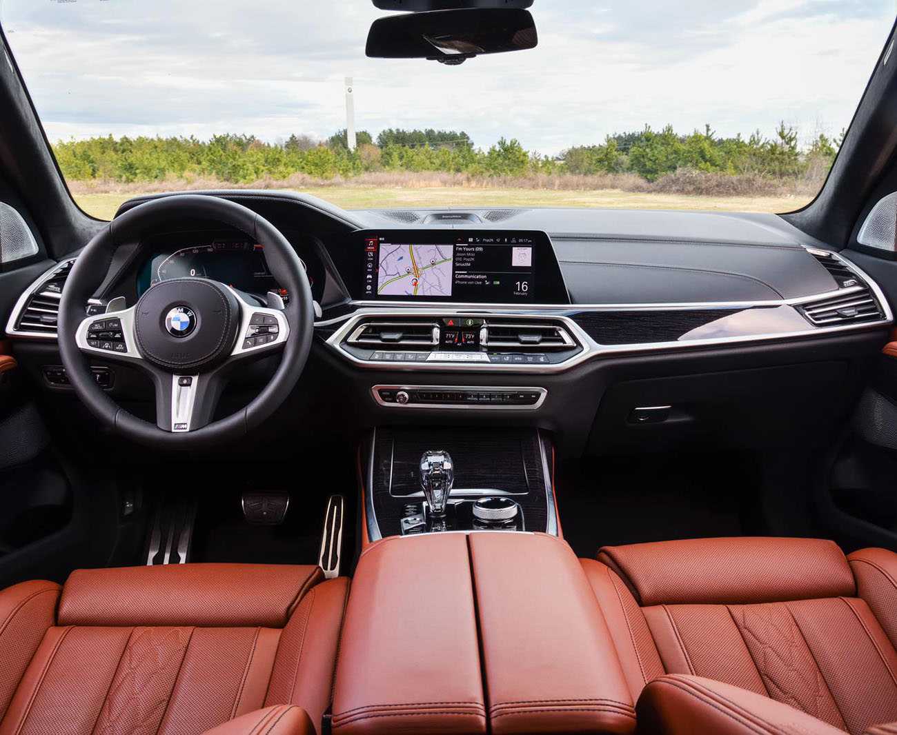 Rent BMW X7 in Miami