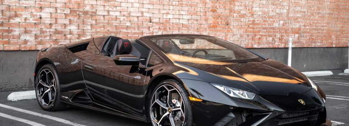 Rent Lamborghini Huracan EVO in Miami 1