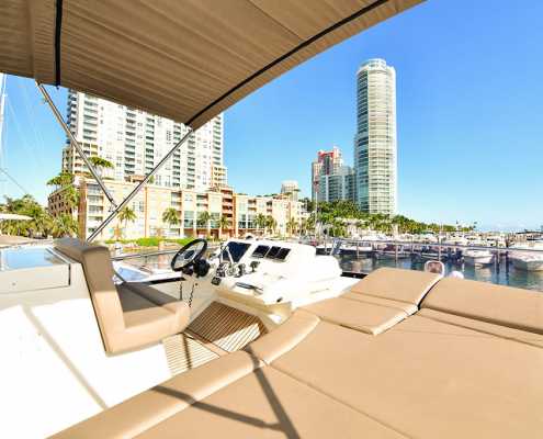Rent 58.2’ Aristocrat - Yacht Prestige 550 Flybridge in Miami 2