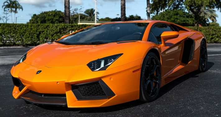 Lamborghini Aventador Orange