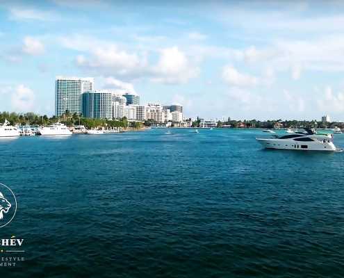 Rent luxury car in Miami 2