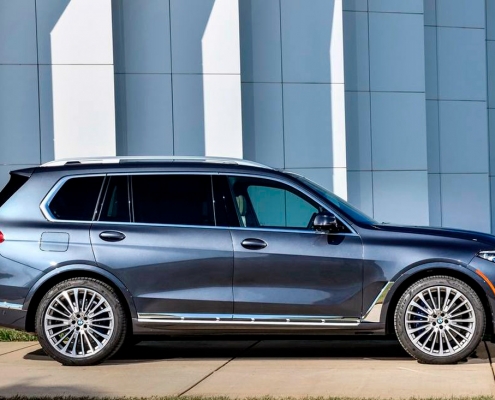 Rent BMW X7 2021 xDrive40I