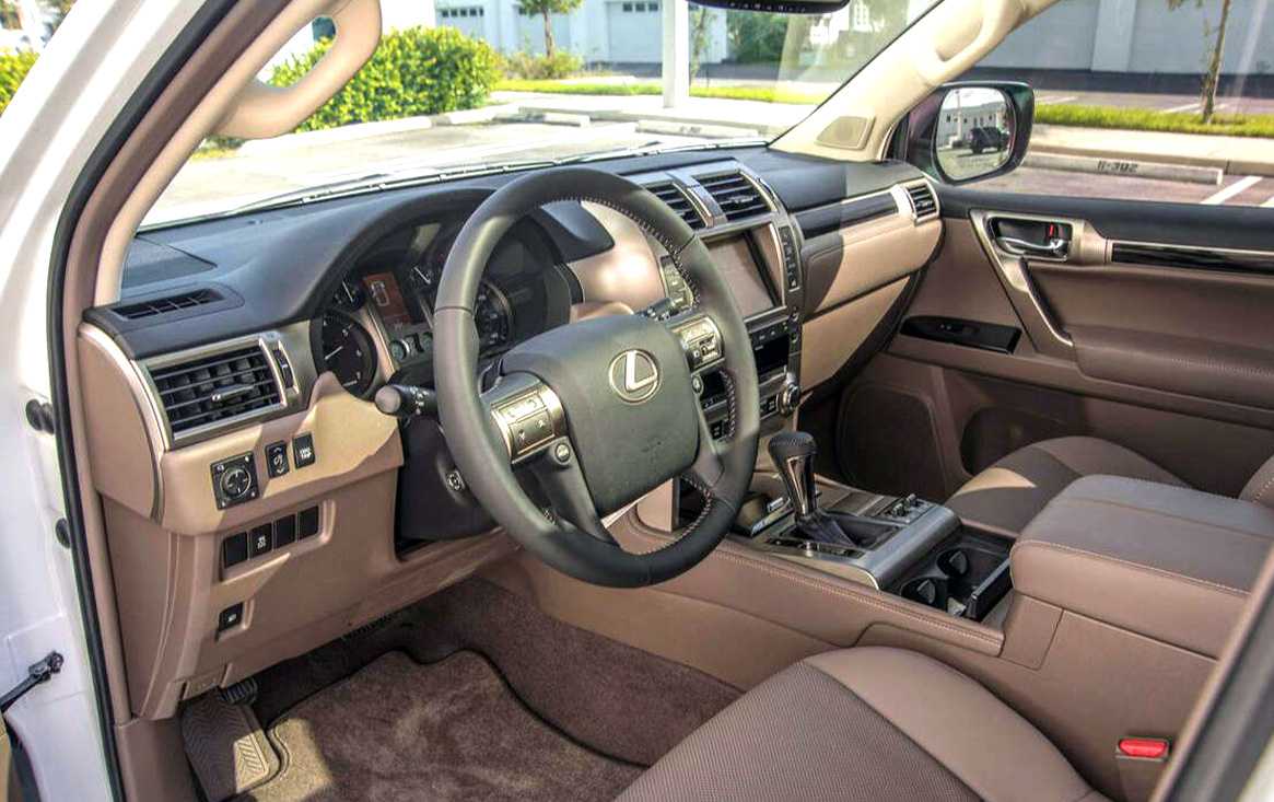 Lexus GX 460 - Interior