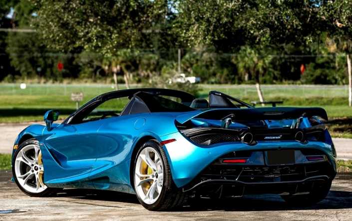 McLaren 720S Rental in Miami Airport