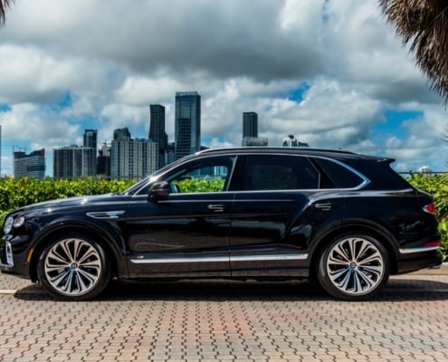 Rent Bentley Bentayga 2023 Black Rental in Miami 2