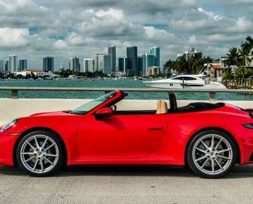 Rent Porsche 911 2021 Red in Miami