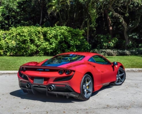 Ferrari F8 Tributo 2
