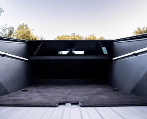 Tesla Cybertruck AWD 2024 truck bed