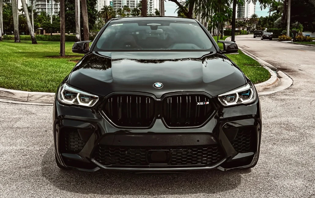 Graphite BMW X6 M Competition — front grille and headlights