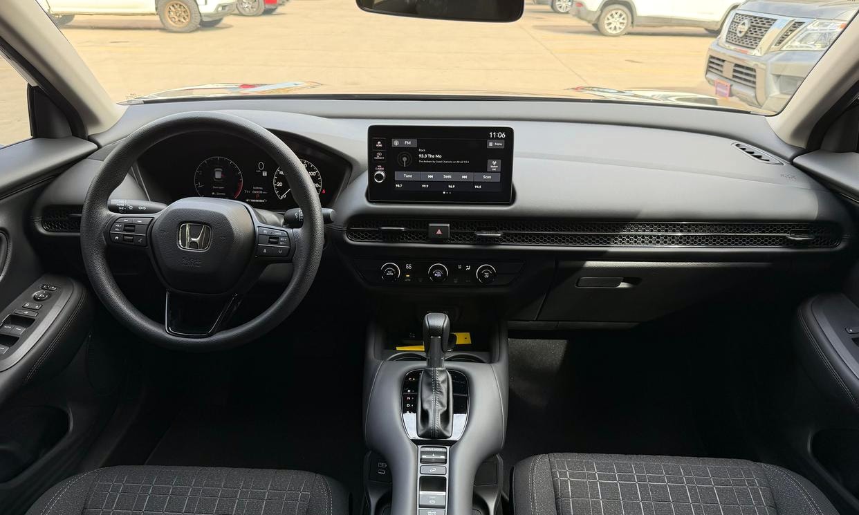 Dashboard and driving controls of the black Honda HR-V LX