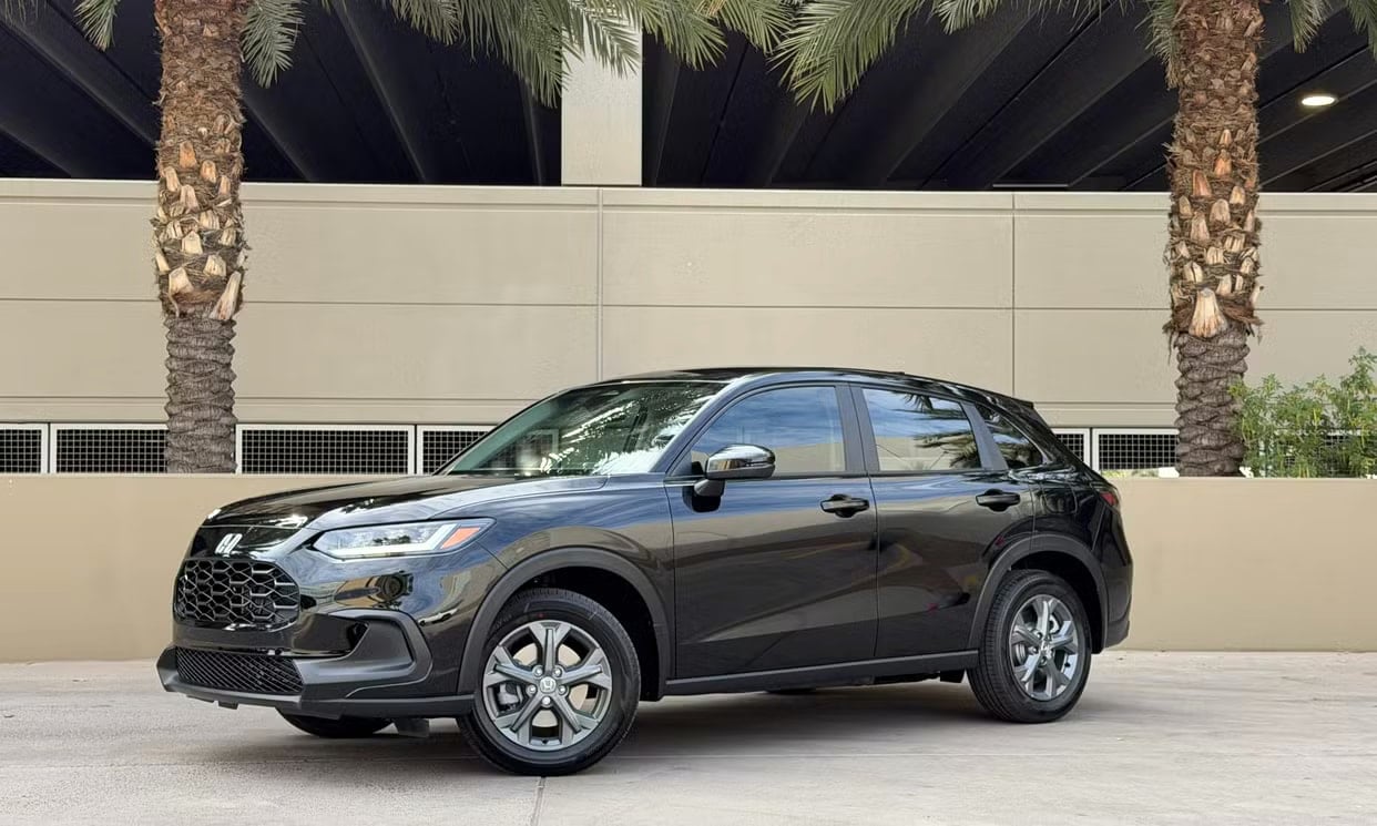 Front three-quarter view of the black Honda HR-V LX