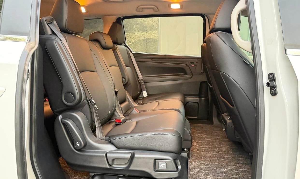 Passenger seating in the white Honda Odyssey EX-L