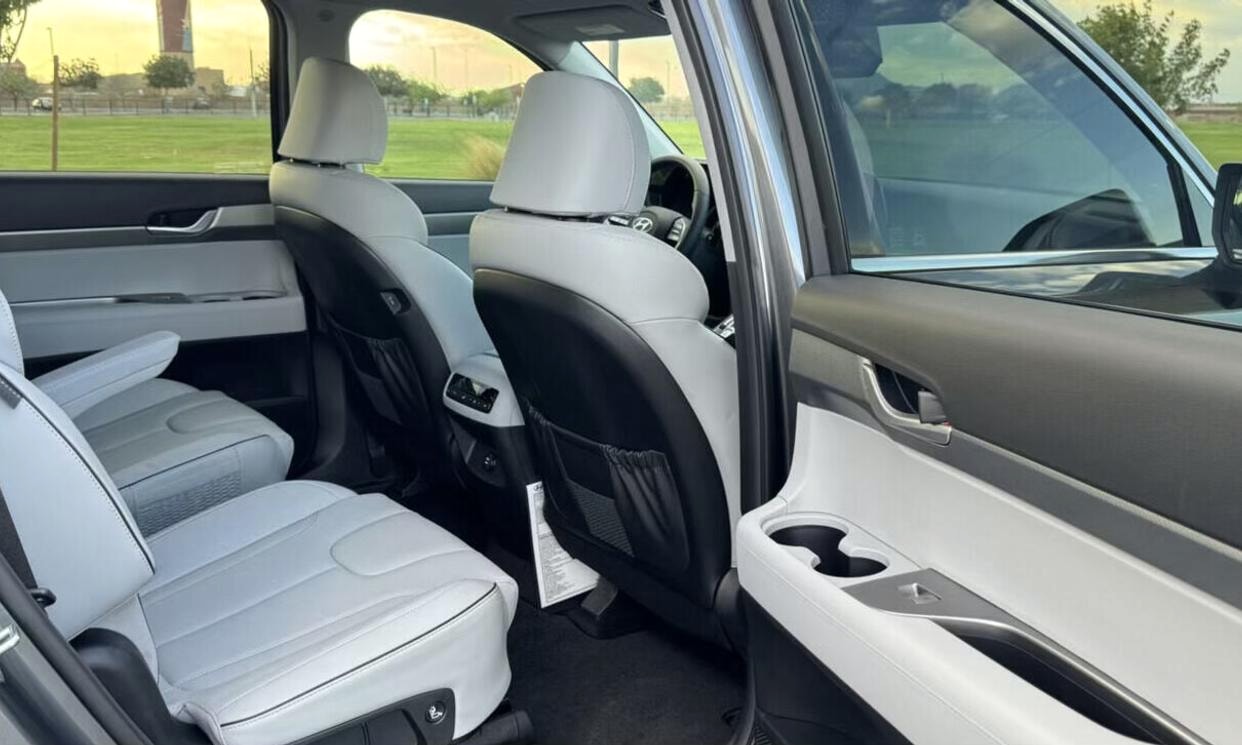 Passenger seating in the gray Hyundai Palisade SEL