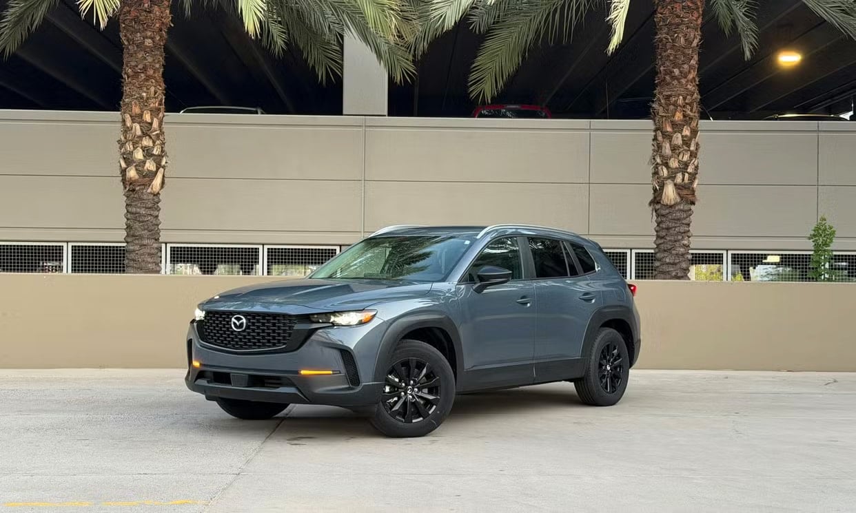Front three-quarter view of the gray Mazda CX-50 2.5 S Select