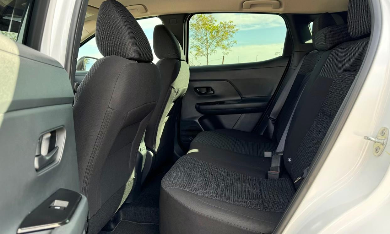 Passenger seating in the white Nissan Kicks S