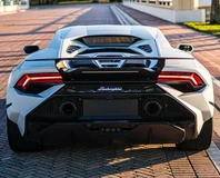 Lamborghini Huracan Tecnica — White, rear wing and exhaust