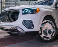 Mercedes-Maybach GLS 600 — White, chrome grille and wheel