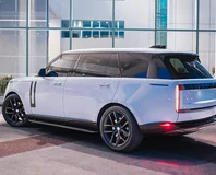 Land Rover Range Rover SE — White, left rear three-quarter view