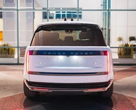 Land Rover Range Rover SE — White, rear view